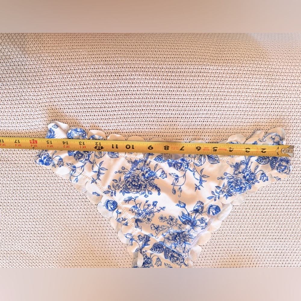 Ribbed Blue & White Scalloped Floral Bikini Swimsuit Set - Picture 12 of 15